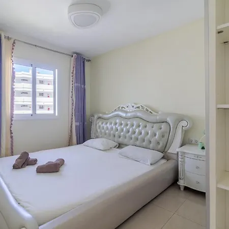 Flatguest Habitat Xu * Playa del Ingles (Gran Canaria)